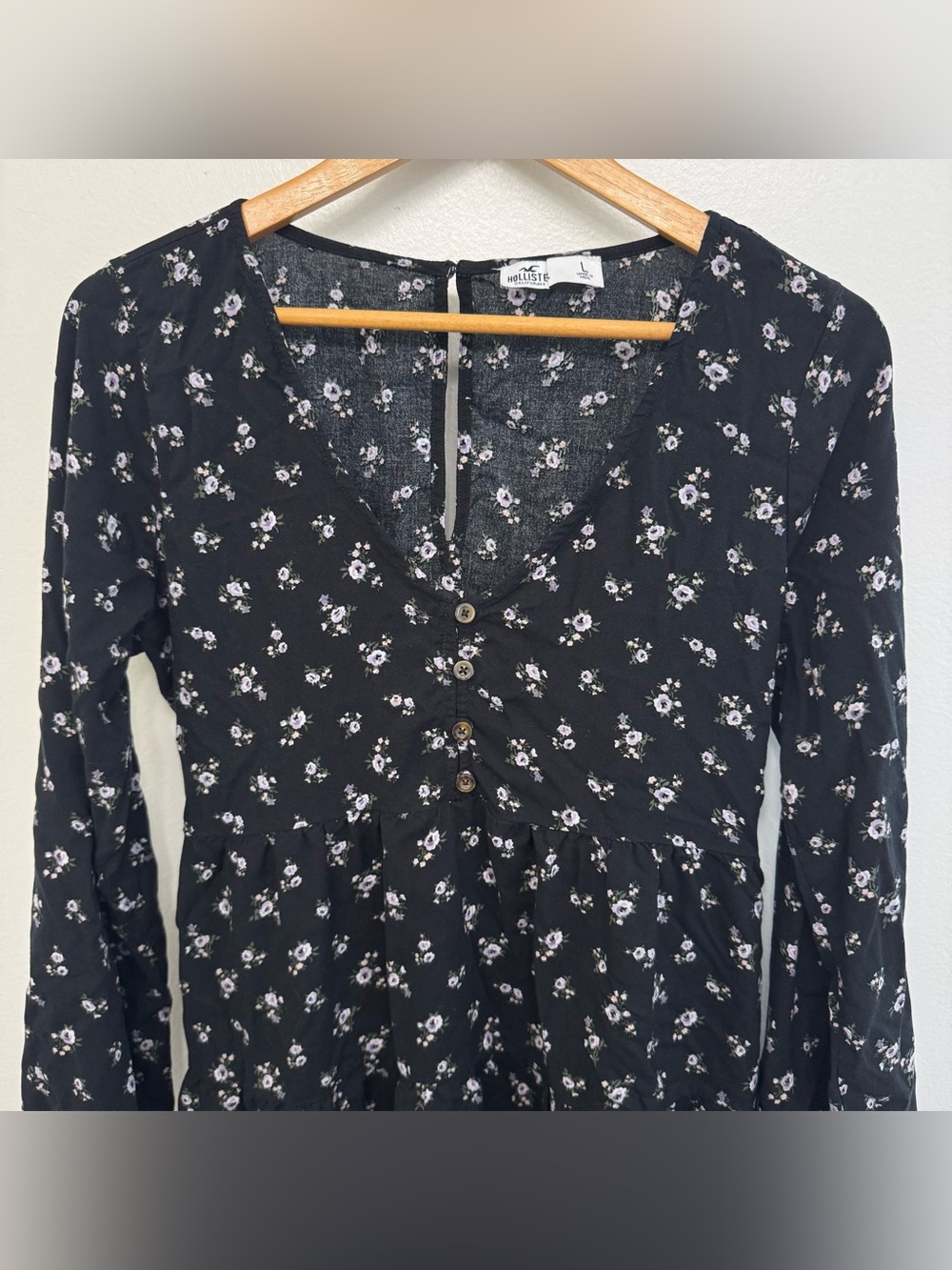 Hollister Black Dress with White Floral Print - Picture 4 of 5